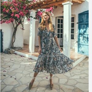 spell amethyst boho dress | Dresses | Spell Midi SIZE - True to U.S. Size (Regular Width):13 has a 84cm bust vacation maxi Fairy Floral Crystal Bodice